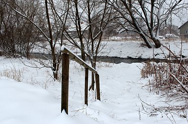 zima nie odpuszcza ... to jest moja Chomiąża, miejsce do którego ciągle wracam :) malutka wieś, tuż nad czeską granicą ... za rzeką, którą widać na zdjęciu są już Czechy :) pozdrawiam Was cieplutko :)) #Chomiąża #święta #Wielkanoc
