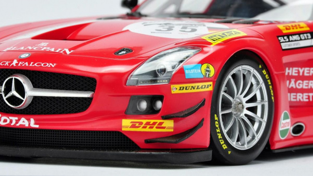 Mercedes SLS AMG GT3 #35 Black Falcon SPA 2011 - Minichamps 1:18