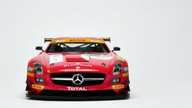 Mercedes SLS AMG GT3 #35 Black Falcon SPA 2011 - Minichamps 1:18