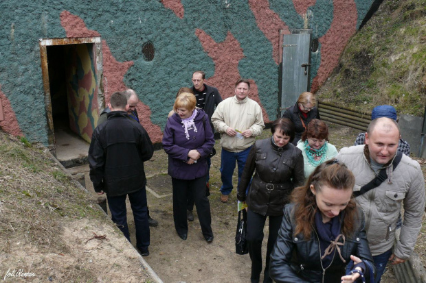 Burmistrz i zastepca burmistrza Pisza oraz delegacja zaprzyjaźnionych samorządów z Białorusi i Ukrainy na zwiedzaniu scieżki historycznej i obiektów zabytkowych w Piszu #Pisz #Regelbau502 #Rygielpisz
