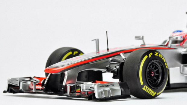 McLaren Mercedes MP4/27 #3 Jenson Button F1 2012 - Minichamps 1:18