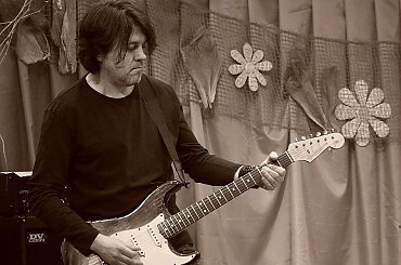 Bogdan Topolski. Koncert zespołu Flesh Creep, Rozmarino, Suwałki, 02/05/2013 #Koncert #zespół #Suwałki #Rozmarino #blues #FleshCreep #TopolskiBogdan