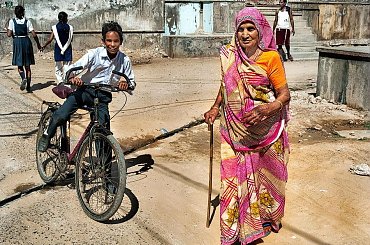 sekunda z życia w małej wiosce #Indie #ludzie #podroze #religia