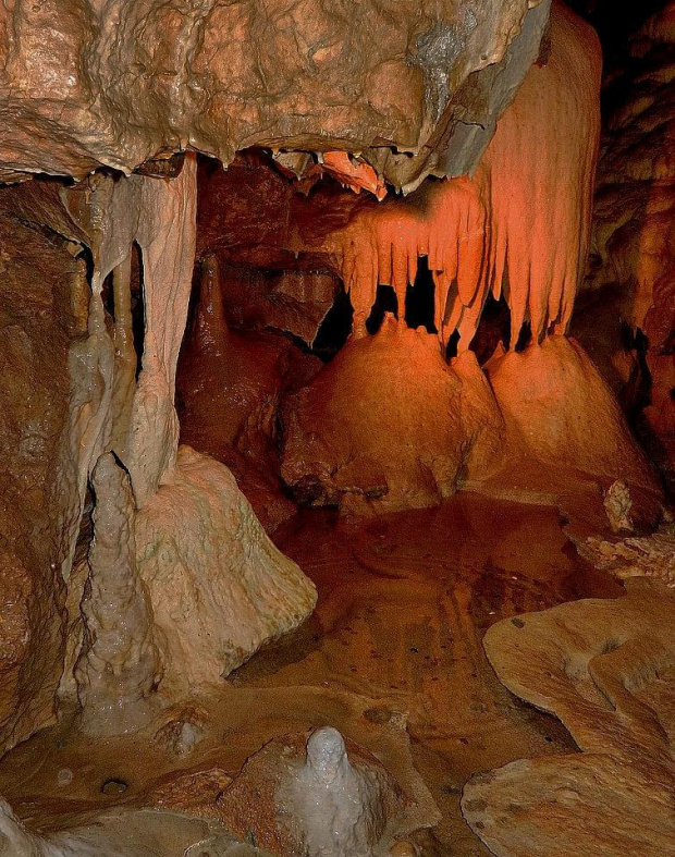 jeziorko w jaskini Na Pomezi #NaPomezi #Jeseniky #jaskinia #stalaktyt #jeziorko