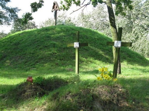 Łańcuchów (lubelskie) - cmentarz IWŚ