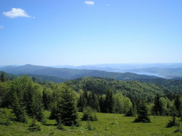 Pasmo Lubania, Pieniny i Jezioro Czorsztyńskie z polany zielenica #góry #beskidy #gorce #turbacz #HalaDługa #łopuszna