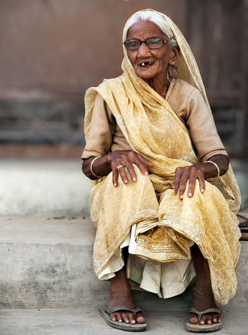 uśmiechnięta babcia #ludzie #Indie