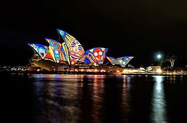 Opera w nieco innym kolorze.. #Opera #Sydney #vivid