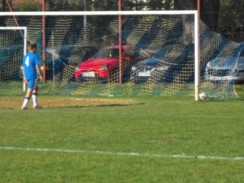 Trzciana 2000 vs Beskid Żegocina
1:2 #beskid #żegocina #trzciana #mecz #piłka #nożna