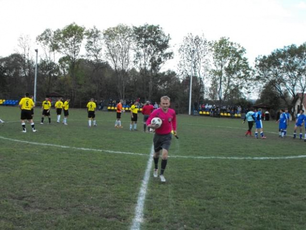 Trzciana 2000 vs Beskid Żegocina
1:2 #beskid #żegocina #trzciana #mecz #piłka #nożna