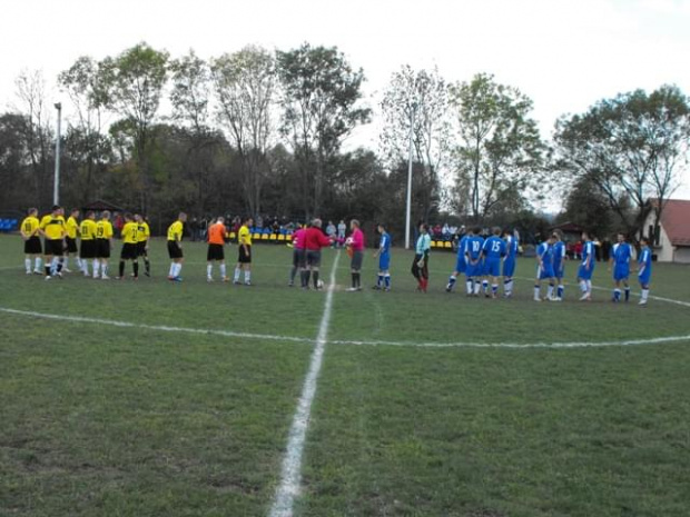 Trzciana 2000 vs Beskid Żegocina
1:2 #beskid #żegocina #trzciana #mecz #piłka #nożna