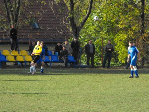 Trzciana 2000 vs Beskid Żegocina
1:2 #beskid #żegocina #trzciana #mecz #piłka #nożna