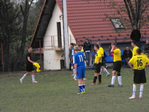 Trzciana 2000 vs Beskid Żegocina
1:2 #beskid #żegocina #trzciana #mecz #piłka #nożna