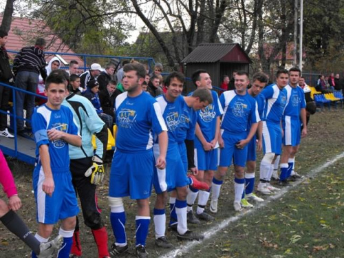 Trzciana 2000 vs Beskid Żegocina
1:2 #beskid #żegocina #trzciana #mecz #piłka #nożna