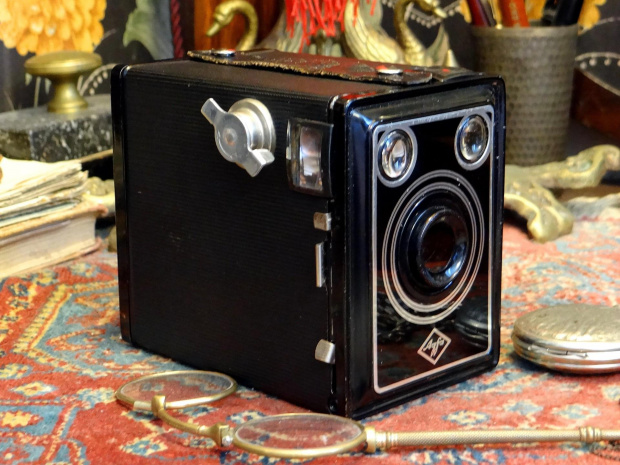 Agfa Box 45 Producent: Agfa Camera-Werk AG, Munchen, Deutschland. Format zdjęć: 6x9 cm (film 120) Produkowany: 1938-1942 rok. #Aparat