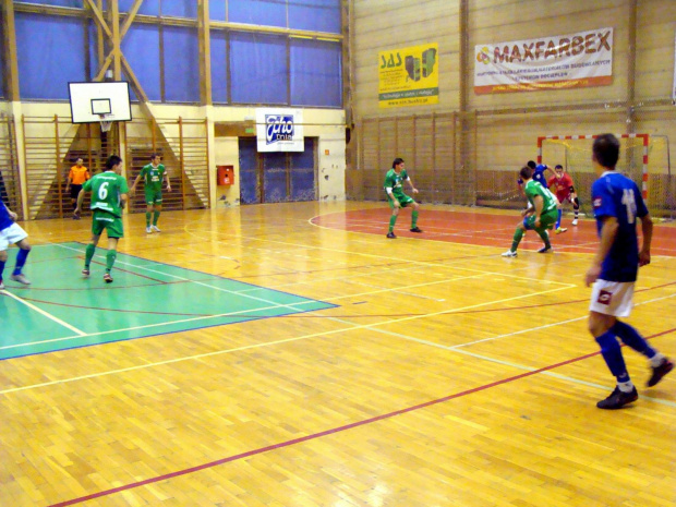 Jedynka Busko-Zdrój - Góral Tryńcza 2-3 (1-1), 11.12.2011 r. - II Polska Liga Futsalu #góral #tryńcza #tryncza #GóralTryńcza #busko #zdrój #BuskoZdrój #JedynkaBuskoZdrój #futsal #lezajsktm #IIPLF #sport