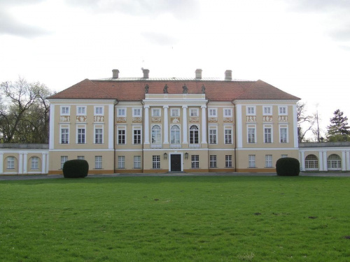 Pałac hrabiów Mielżyńskich w Pawłowicach