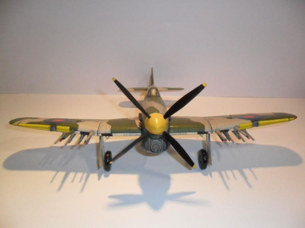 Samolot HAWKER TYPHOON