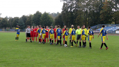 Unia Nowa Sarzyna - Pogoń Leżajsk, 09.10.2011 r. - II liga podkarpacka juniorów st. i mł. #juniorzy #lezajsk #lezajsktm #leżajsk #NowaSarzyna #PiłkaNożna #pogon #pogoń #PogońLeżajsk #sport #unia #UniaNowaSarzyna