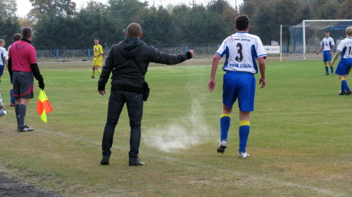 Unia Nowa Sarzyna - Pogoń Leżajsk, 09.10.2011 r. - II liga podkarpacka juniorów st. i mł. #juniorzy #lezajsk #lezajsktm #leżajsk #NowaSarzyna #PiłkaNożna #pogon #pogoń #PogońLeżajsk #sport #unia #UniaNowaSarzyna