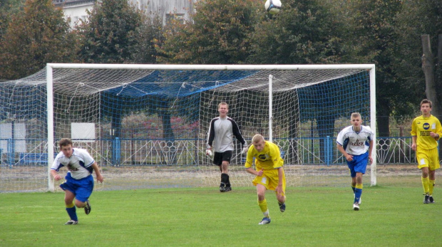 Unia Nowa Sarzyna - Pogoń Leżajsk, 09.10.2011 r. - II liga podkarpacka juniorów st. i mł. #juniorzy #lezajsk #lezajsktm #leżajsk #NowaSarzyna #PiłkaNożna #pogon #pogoń #PogońLeżajsk #sport #unia #UniaNowaSarzyna