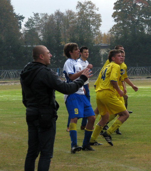 Unia Nowa Sarzyna - Pogoń Leżajsk, 09.10.2011 r. - II liga podkarpacka juniorów st. i mł. #juniorzy #lezajsk #lezajsktm #leżajsk #NowaSarzyna #PiłkaNożna #pogon #pogoń #PogońLeżajsk #sport #unia #UniaNowaSarzyna