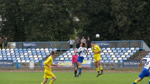 Unia Nowa Sarzyna - Pogoń Leżajsk, 09.10.2011 r. - II liga podkarpacka juniorów st. i mł. #juniorzy #lezajsk #lezajsktm #leżajsk #NowaSarzyna #PiłkaNożna #pogon #pogoń #PogońLeżajsk #sport #unia #UniaNowaSarzyna