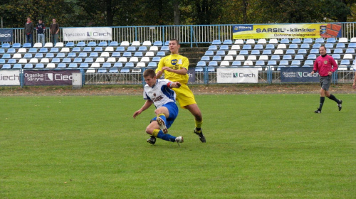 Unia Nowa Sarzyna - Pogoń Leżajsk, 09.10.2011 r. - II liga podkarpacka juniorów st. i mł. #juniorzy #lezajsk #lezajsktm #leżajsk #NowaSarzyna #PiłkaNożna #pogon #pogoń #PogońLeżajsk #sport #unia #UniaNowaSarzyna