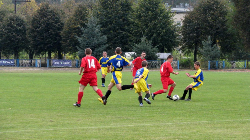 Unia Nowa Sarzyna - Pogoń Leżajsk, 09.10.2011 r. - II liga podkarpacka juniorów st. i mł. #juniorzy #lezajsk #lezajsktm #leżajsk #NowaSarzyna #PiłkaNożna #pogon #pogoń #PogońLeżajsk #sport #unia #UniaNowaSarzyna