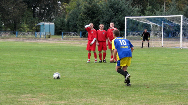 Unia Nowa Sarzyna - Pogoń Leżajsk, 09.10.2011 r. - II liga podkarpacka juniorów st. i mł. #juniorzy #lezajsk #lezajsktm #leżajsk #NowaSarzyna #PiłkaNożna #pogon #pogoń #PogońLeżajsk #sport #unia #UniaNowaSarzyna