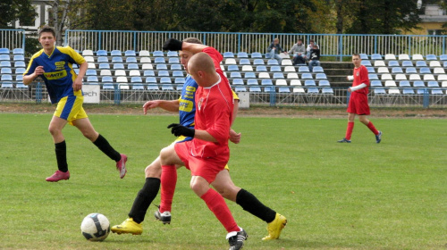 Unia Nowa Sarzyna - Pogoń Leżajsk, 09.10.2011 r. - II liga podkarpacka juniorów st. i mł. #juniorzy #lezajsk #lezajsktm #leżajsk #NowaSarzyna #PiłkaNożna #pogon #pogoń #PogońLeżajsk #sport #unia #UniaNowaSarzyna