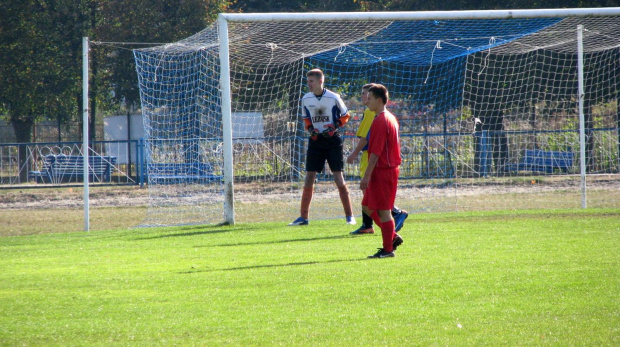 Unia Nowa Sarzyna - Pogoń Leżajsk, 09.10.2011 r. - II liga podkarpacka juniorów st. i mł. #juniorzy #lezajsk #lezajsktm #leżajsk #NowaSarzyna #PiłkaNożna #pogon #pogoń #PogońLeżajsk #sport #unia #UniaNowaSarzyna