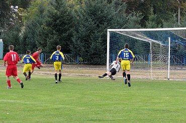 Unia Nowa Sarzyna - Pogoń Leżajsk, 09.10.2011 r. - II liga podkarpacka juniorów st. i mł. #juniorzy #lezajsk #lezajsktm #leżajsk #NowaSarzyna #PiłkaNożna #pogon #pogoń #PogońLeżajsk #sport #unia #UniaNowaSarzyna