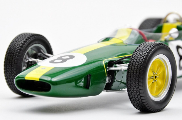 Lotus Type 25 #8 Jim Clark 1963 Italian GP Winner - Spark 1:18