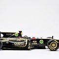 Lotus Renault GP R31 Showcar #9 Nick Heidfeld 2011 - 1:18 Minichamps