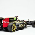 Lotus Renault GP R31 Showcar #9 Nick Heidfeld 2011 - 1:18 Minichamps