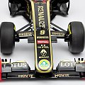 Lotus Renault GP R31 Showcar #9 Nick Heidfeld 2011 - 1:18 Minichamps