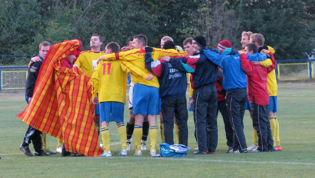 Pogoń Leżajsk - Rzemieślnik Pilzno (2:0), 15.10.2011 r. - IV liga podkarpacka #IVLiga #lezajsk #lezajsktm #leżajsk #PilznoRzemieślnikPilzno #PiłkaNożna #pogon #pogoń #PogońLeżajsk #rzemieślnik #seniorzy #sport