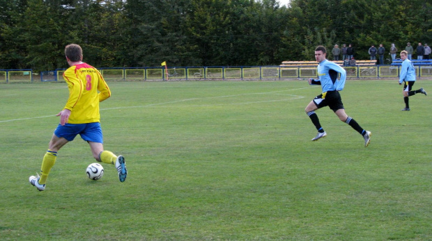 Pogoń Leżajsk - Rzemieślnik Pilzno (2:0), 15.10.2011 r. - IV liga podkarpacka #IVLiga #lezajsk #lezajsktm #leżajsk #PilznoRzemieślnikPilzno #PiłkaNożna #pogon #pogoń #PogońLeżajsk #rzemieślnik #seniorzy #sport