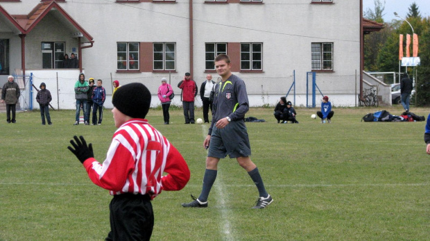 Trampkarze młodsi Pogoń Leżajsk - Stal Łańcut (2:1), 15.10.2011 r. #lezajsk #lezajsktm #leżajsk #łańcut #PiłkaNożna #pogon #pogoń #PogońLeżajsk #sport #stal #StalŁańcut #trampkarze