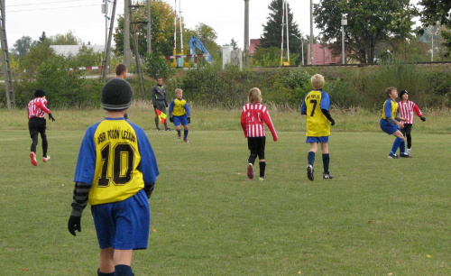 Trampkarze młodsi Pogoń Leżajsk - Stal Łańcut (2:1), 15.10.2011 r. #lezajsk #lezajsktm #leżajsk #łańcut #PiłkaNożna #pogon #pogoń #PogońLeżajsk #sport #stal #StalŁańcut #trampkarze