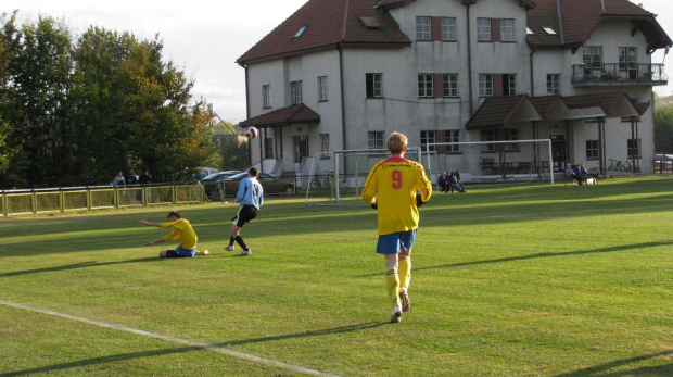 Pogoń Leżajsk - Rzemieślnik Pilzno (2:0), 15.10.2011 r. - IV liga podkarpacka #IVLiga #lezajsk #lezajsktm #leżajsk #PilznoRzemieślnikPilzno #PiłkaNożna #pogon #pogoń #PogońLeżajsk #rzemieślnik #seniorzy #sport