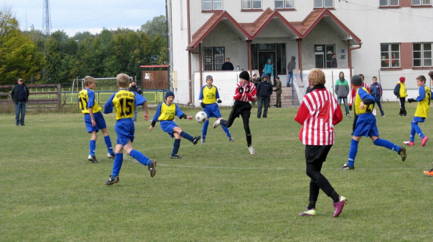 Trampkarze młodsi Pogoń Leżajsk - Stal Łańcut (2:1), 15.10.2011 r. #lezajsk #lezajsktm #leżajsk #łańcut #PiłkaNożna #pogon #pogoń #PogońLeżajsk #sport #stal #StalŁańcut #trampkarze