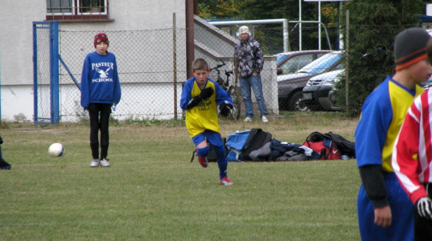 Trampkarze młodsi Pogoń Leżajsk - Stal Łańcut (2:1), 15.10.2011 r. #lezajsk #lezajsktm #leżajsk #łańcut #PiłkaNożna #pogon #pogoń #PogońLeżajsk #sport #stal #StalŁańcut #trampkarze