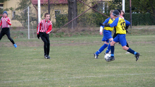 Trampkarze młodsi Pogoń Leżajsk - Stal Łańcut (2:1), 15.10.2011 r. #lezajsk #lezajsktm #leżajsk #łańcut #PiłkaNożna #pogon #pogoń #PogońLeżajsk #sport #stal #StalŁańcut #trampkarze