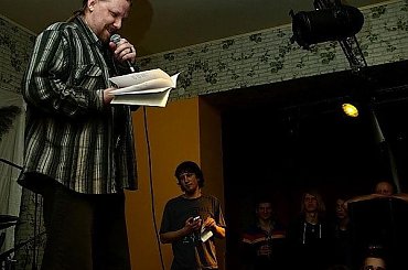 Suwalskie Ucho Muzyczne połączone ze slamem poetyckim; Restauracja Na Starówce; 24 lutego 2012 #FriStejdżBend #SuwalskieUchoMuzyczne #SlamPoetycki